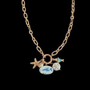 NWT - 18k Gold Beach Charm Necklace with Baroque Pearl Accent